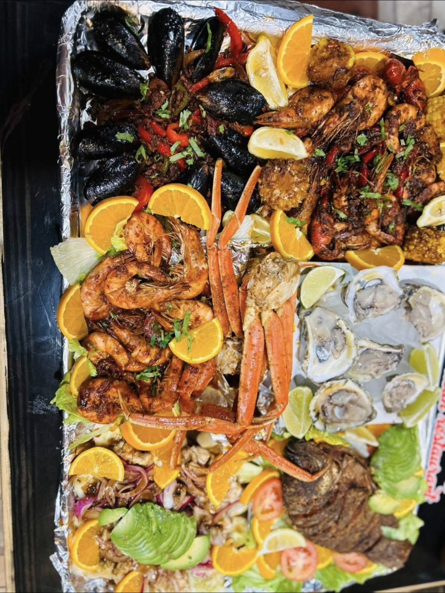 Charola Suprema seafood platter with crab legs, shrimp, mussels, oysters and fried fish